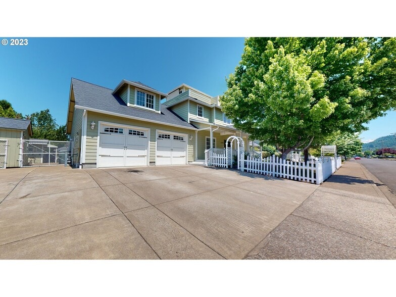 More Photos Of 250 68th St, Springfield Continuing Care Retirement Community For Sale