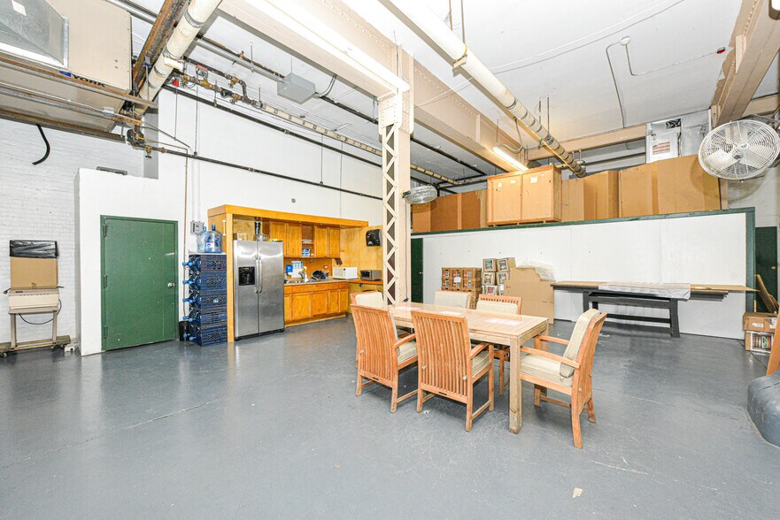 More Photos Of 5-2566 Canal Pl, Bronx Warehouse For Sale