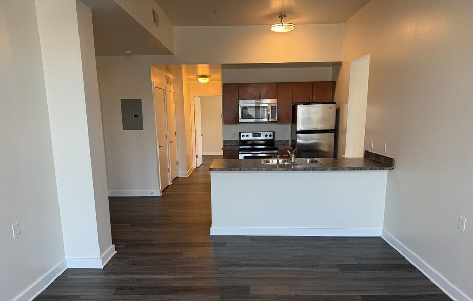 Primary Photo Of 1224 N 3rd St, Harrisburg Apartments For Sale