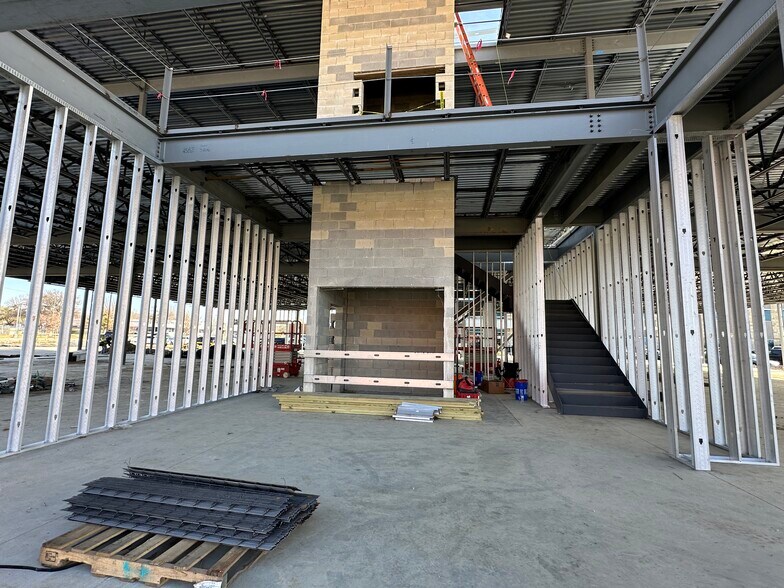 More Photos Of Spring Creek Parkway, Plano Unknown For Lease