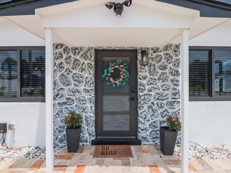 More Photos Of 1705-1709 NE 3rd Ave, Delray Beach Apartments For Sale