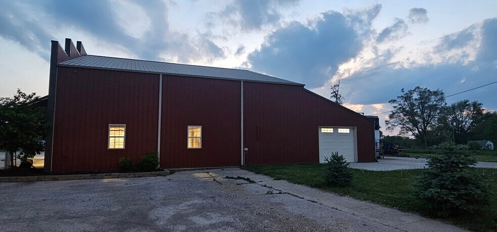 More Photos Of 100 W Pleasant, Cincinnati General Retail For Sale