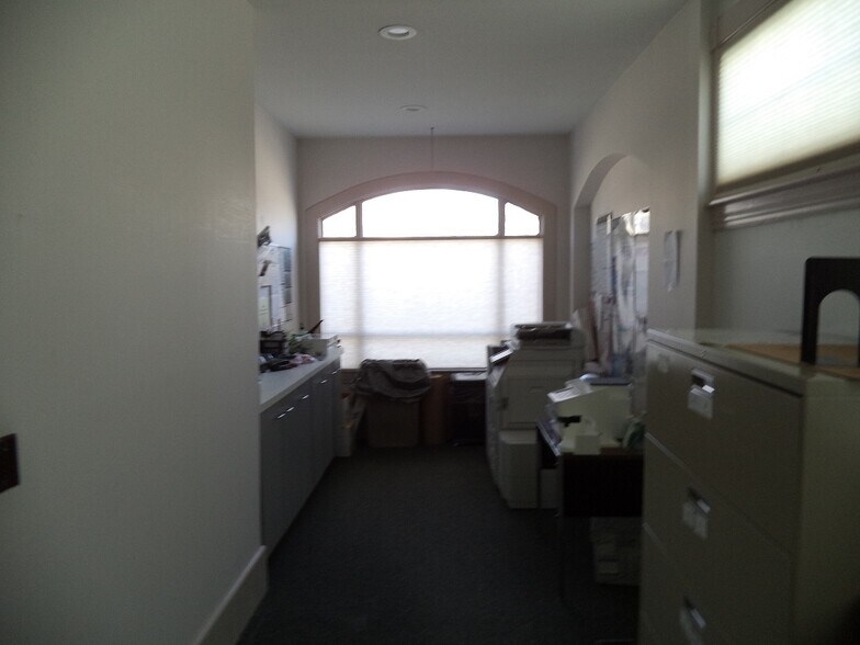 More Photos Of 1855 Elm St, Manchester Office For Lease