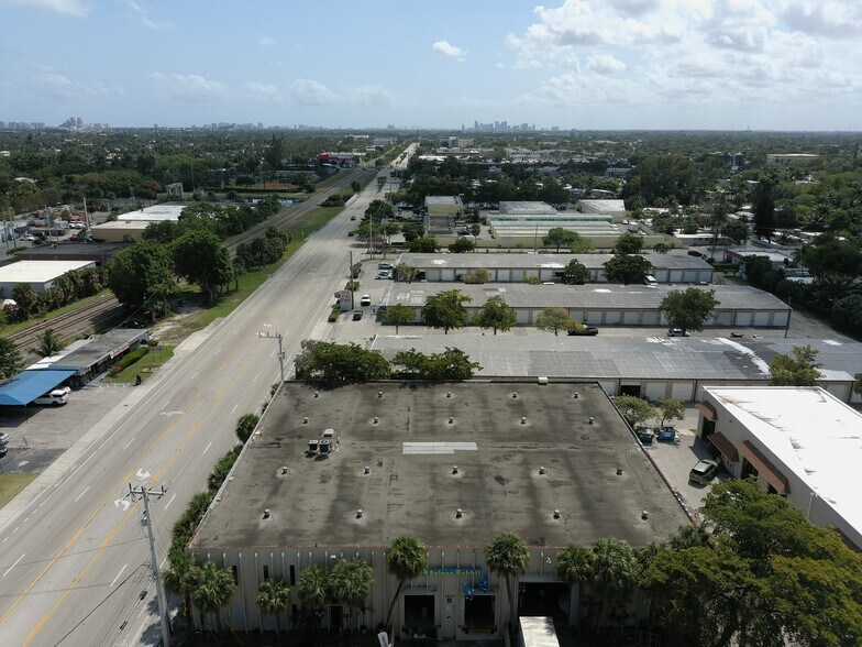 More Photos Of 1620 S Dixie Hwy, Pompano Beach Freestanding For Sale