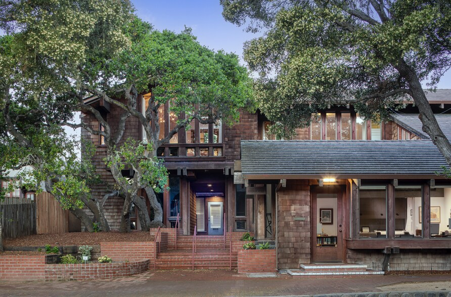 More Photos Of San Carlos NW Of 8th Ave, Carmel Storefront Retail Residential For Lease