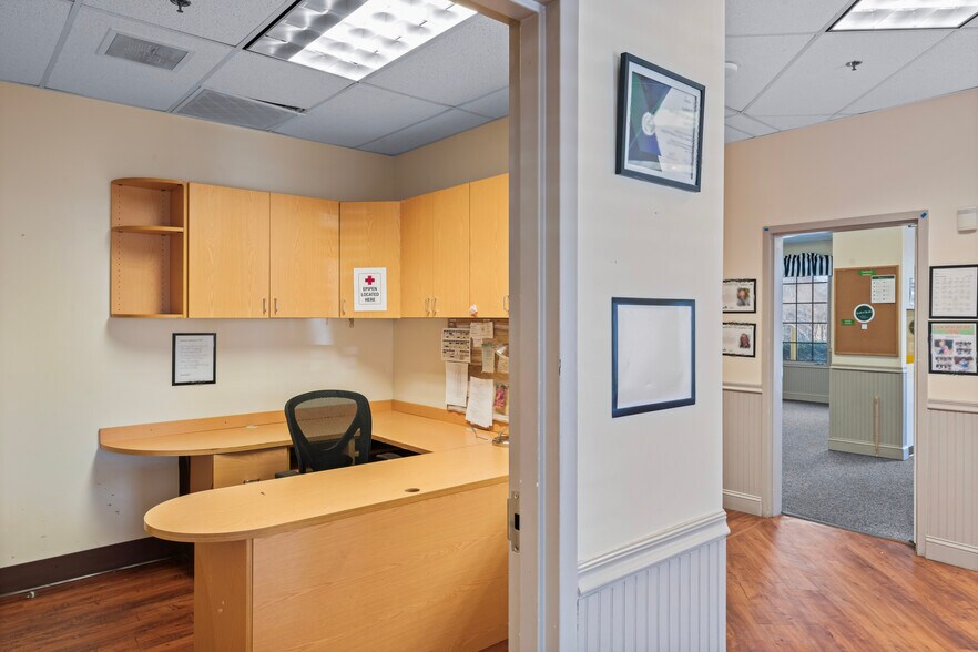 More Photos Of 42851 Smallwood Ter, Chantilly Daycare Center For Sale