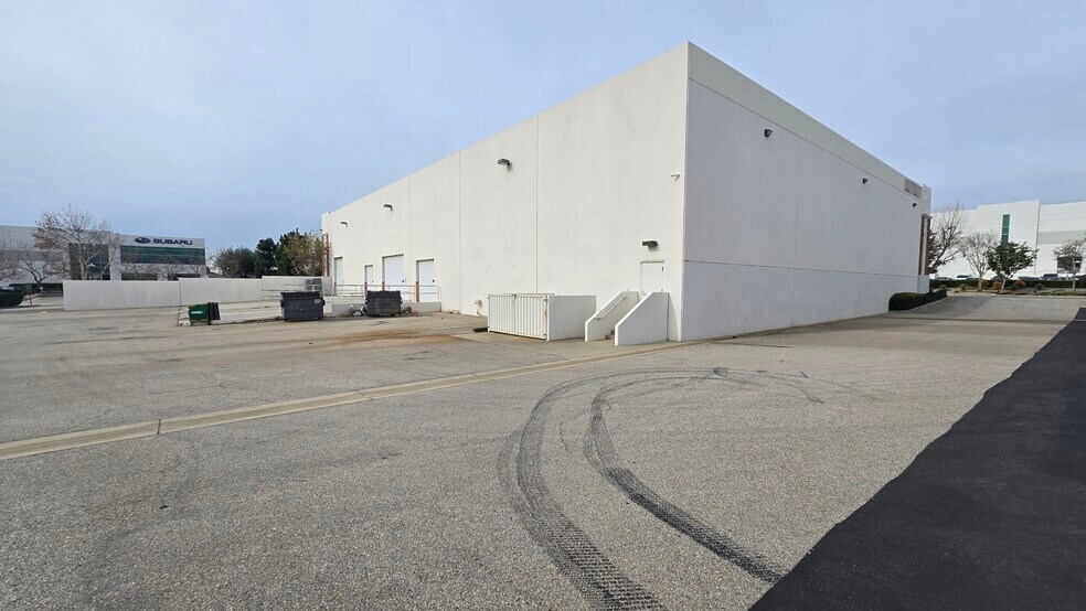 More Photos Of 2491 W Walnut Ave, Rialto Industrial For Sale