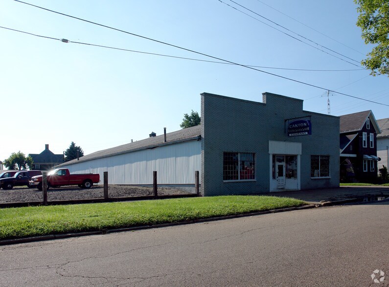 More Photos Of 1128 Mckinley Ave SW, Canton Auto Repair For Sale