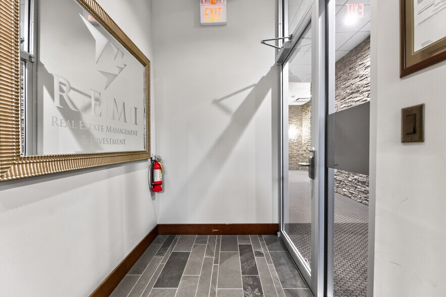 More Photos Of 8047 199th St, Langley Office For Sale