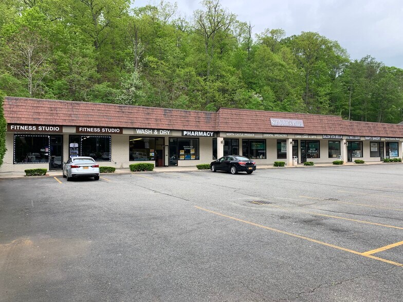 More Photos Of 911-915 N Broadway, White Plains Unknown For Lease