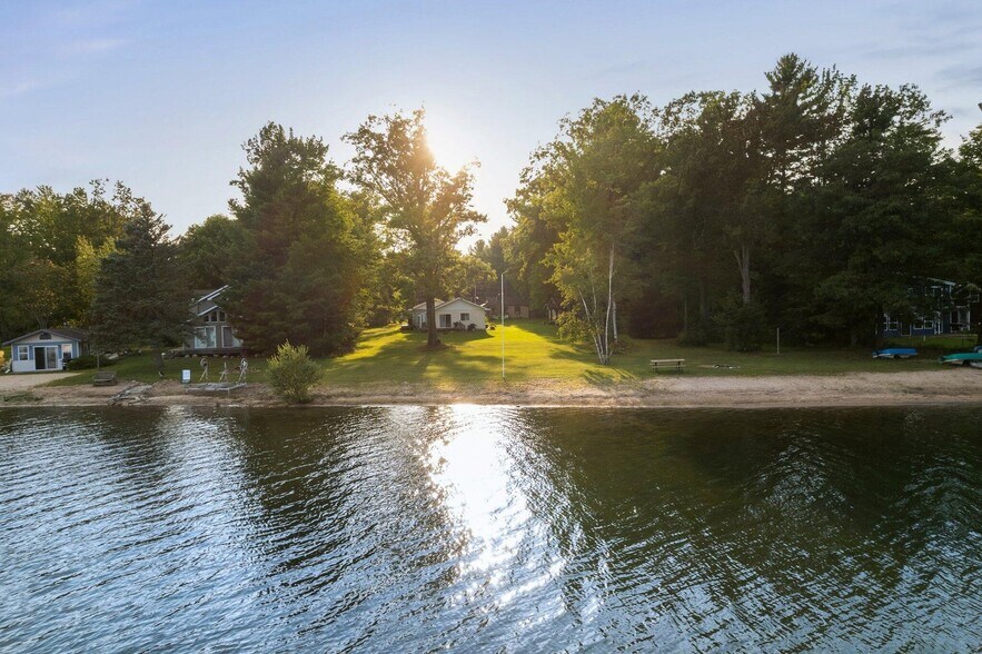More Photos Of 3551 W Otsego Lake Dr, Gaylord Manufactured Housing Mobile Home Park For Sale