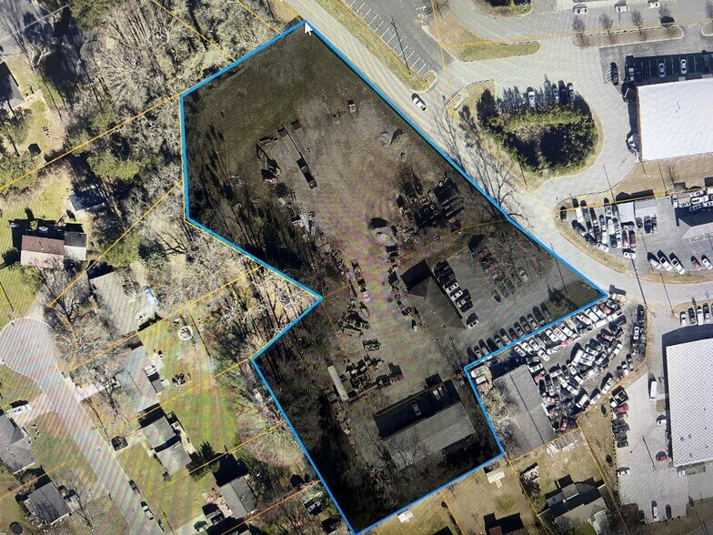 More Photos Of 526-530 Lyle Cir, Lawrenceville Light Manufacturing For Sale