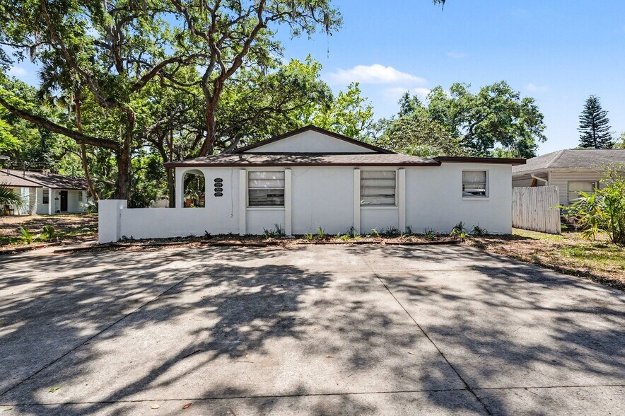 More Photos Of 5622 Missouri Ave, New Port Richey Apartments For Sale