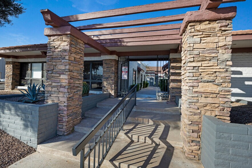 More Photos Of 2942 N 24th St, Phoenix Office For Sale