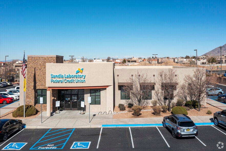 More Photos Of 8850 Holly St NE, Albuquerque Unknown For Lease