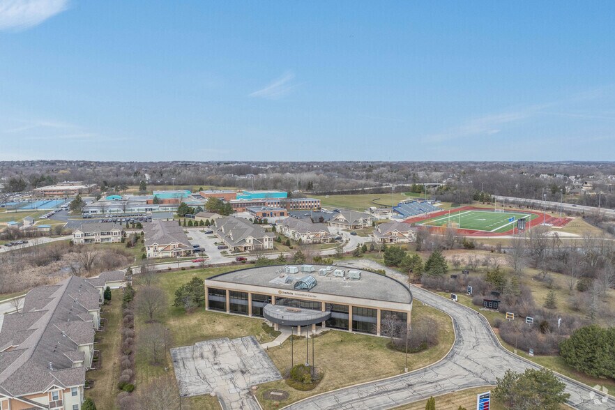 More Photos Of 4969 S 110th St, Greenfield Office For Sale