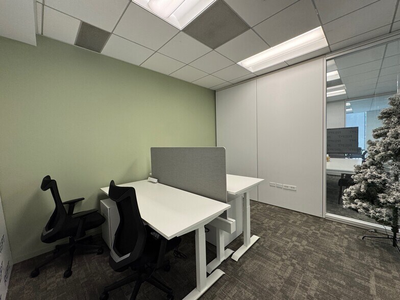 More Photos Of 18400 Von Karman Ave, Irvine Office For Lease