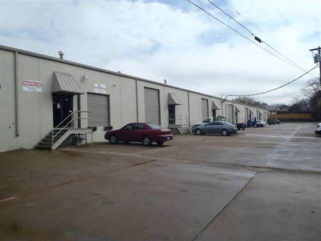 More Photos Of 500 S Belt Line Rd, Irving Warehouse For Lease