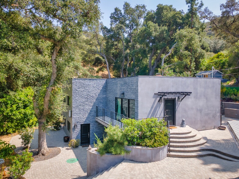 More Photos Of 7580 McGroarty Ter, Tujunga Apartments For Sale