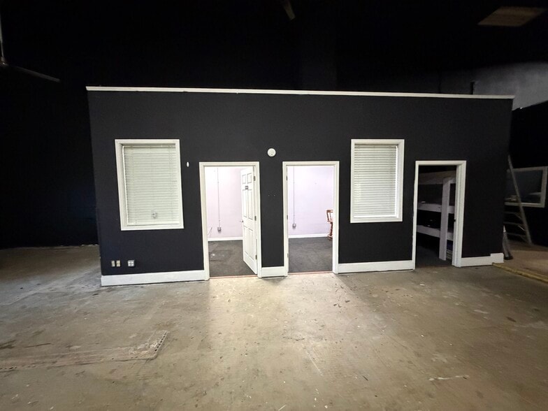 More Photos Of 1225 Cedar Shoals Dr, Athens Freestanding For Lease