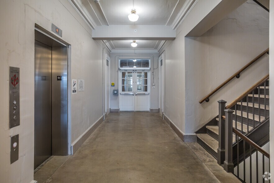 More Photos Of 360 Metal Museum Dr, Memphis Apartments For Sale