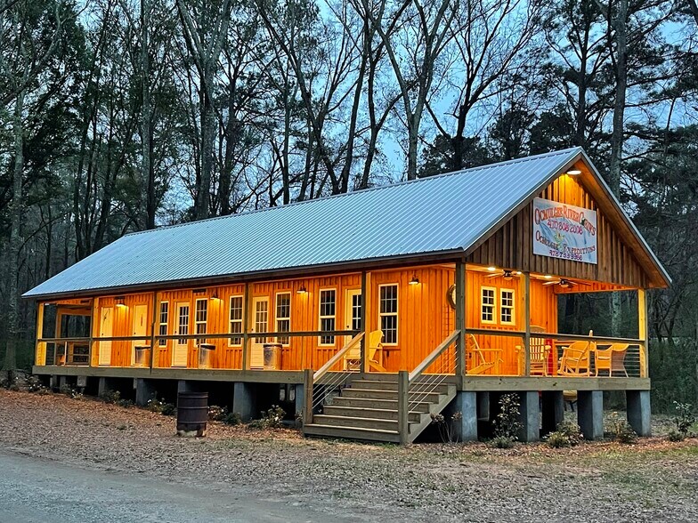 Primary Photo Of 5543 Juliette Rd, Juliette Specialty For Sale