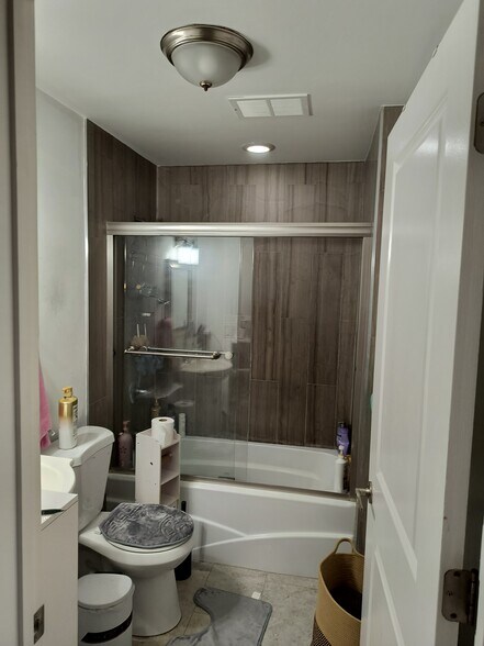 More Photos Of 6805 Meadowview Ave, North Bergen Apartments For Sale