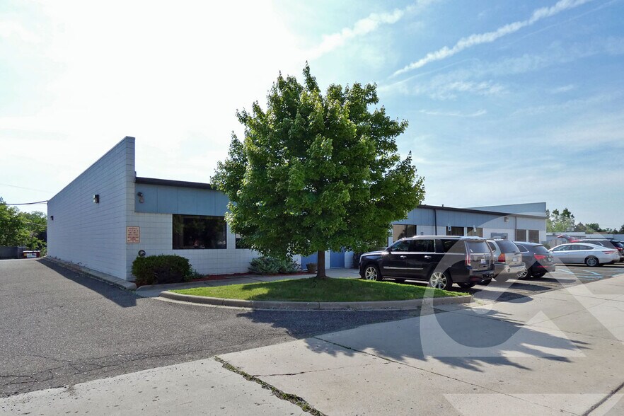 Primary Photo Of 1541-1595 W Hamlin Rd, Rochester Hills Warehouse For Lease