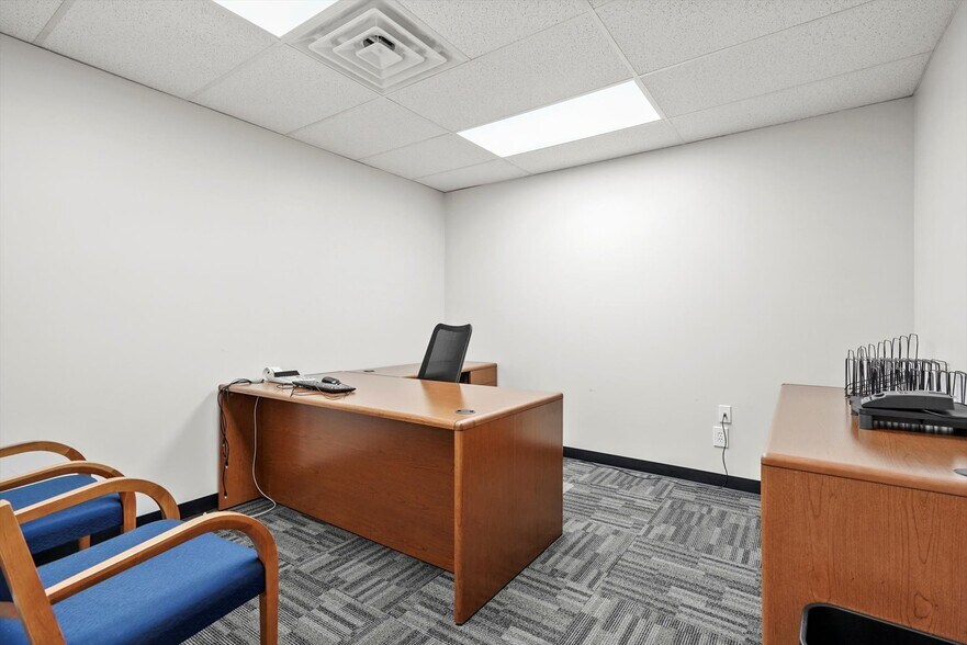 More Photos Of 1015 W Ithica St, Broken Arrow Office For Sale