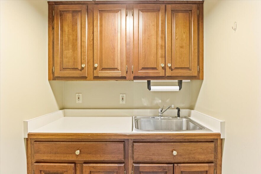 More Photos Of 110 Linden Oaks, Rochester Office Residential For Sale