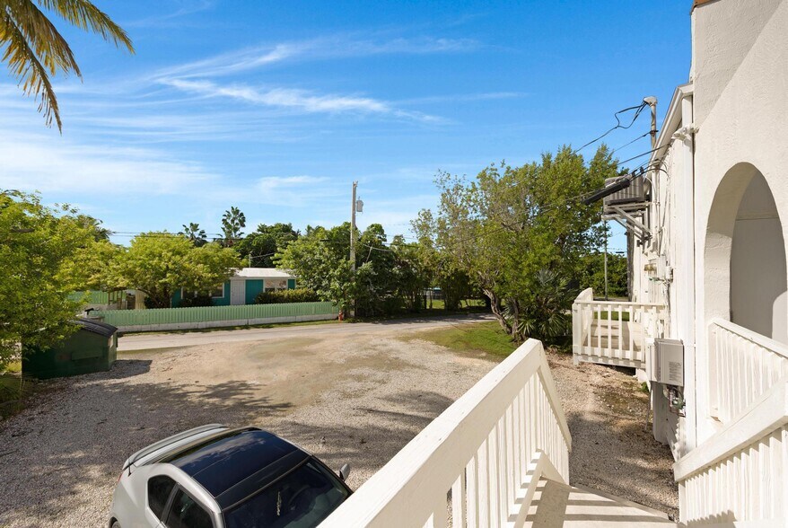 More Photos Of 19950-19980 Overseas Hwy, Sugarloaf Key Office For Sale