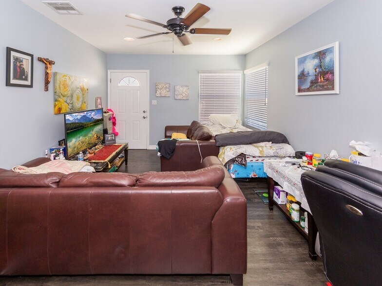 More Photos Of 5941 Willowcrest Ave, North Hollywood Apartments For Sale