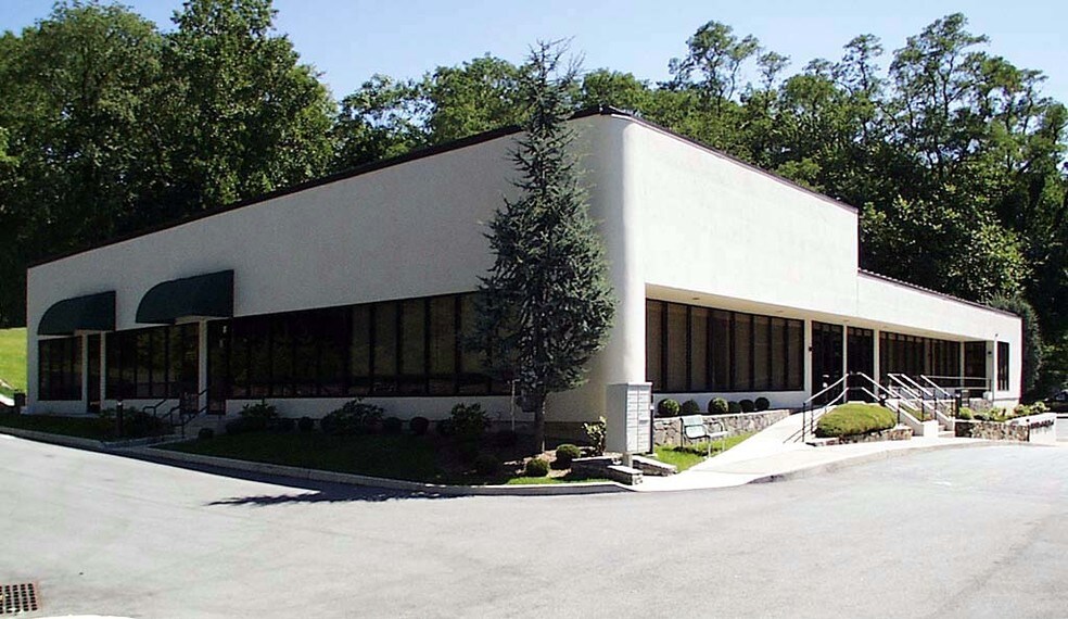 More Photos Of 310 N Highland Ave, Ossining Medical For Lease