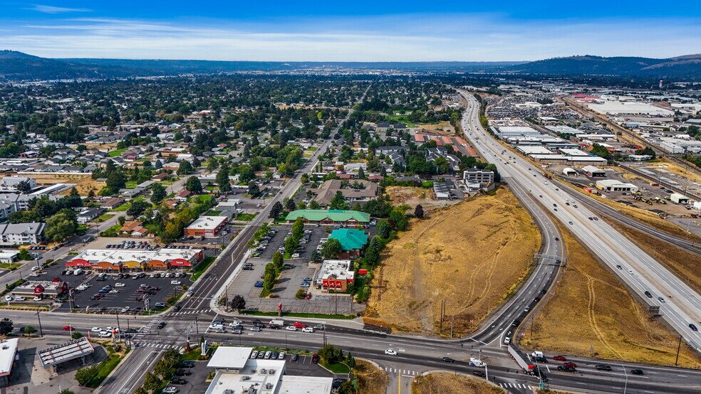 More Photos Of 12209 E Mission Ave, Spokane Medical For Lease