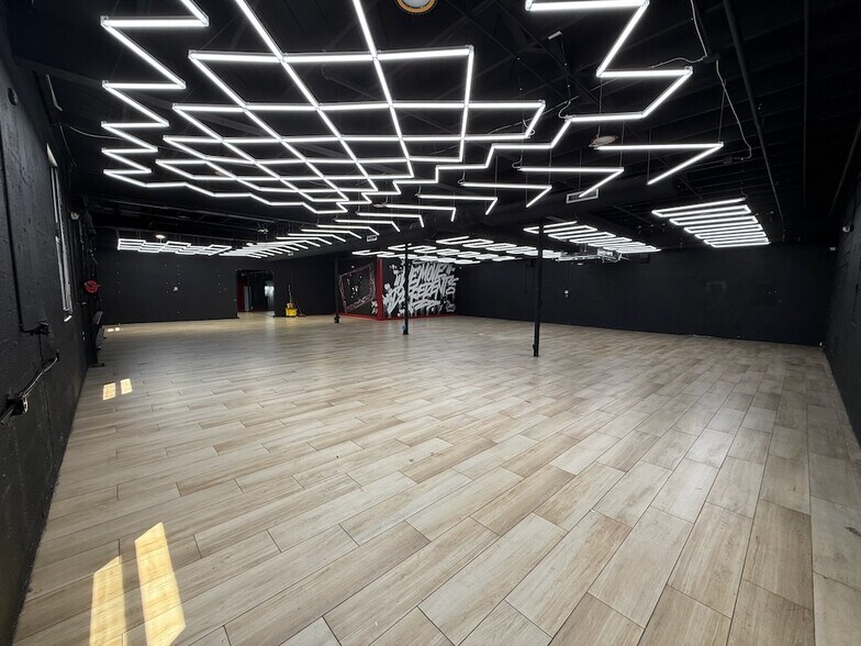 More Photos Of 816 NW 6th Ave, Fort Lauderdale Warehouse For Lease