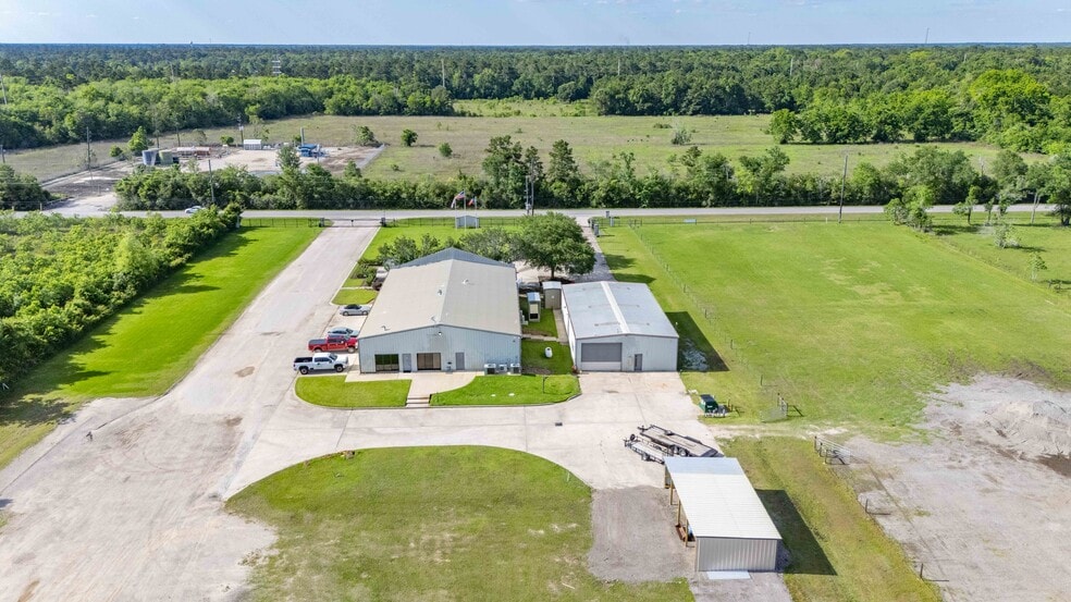 More Photos Of 820 Old Atascocita Rd, Huffman Distribution For Sale