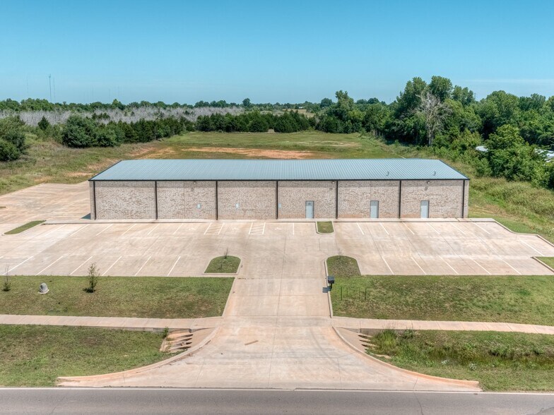 Primary Photo Of 3303 NE 23rd St, Oklahoma City Sports And Entertainment For Sale