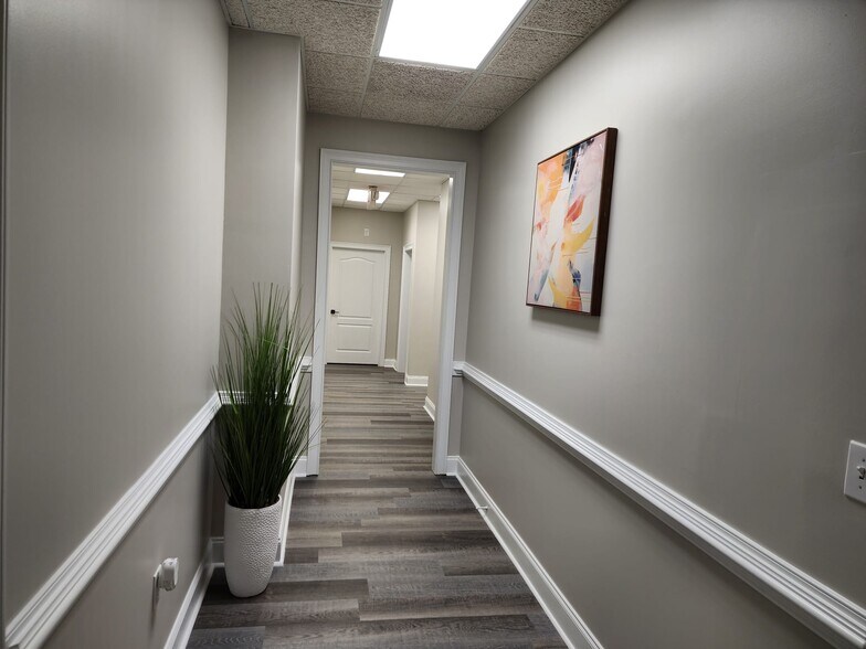 More Photos Of 485 S Perry St, Lawrenceville Coworking Space