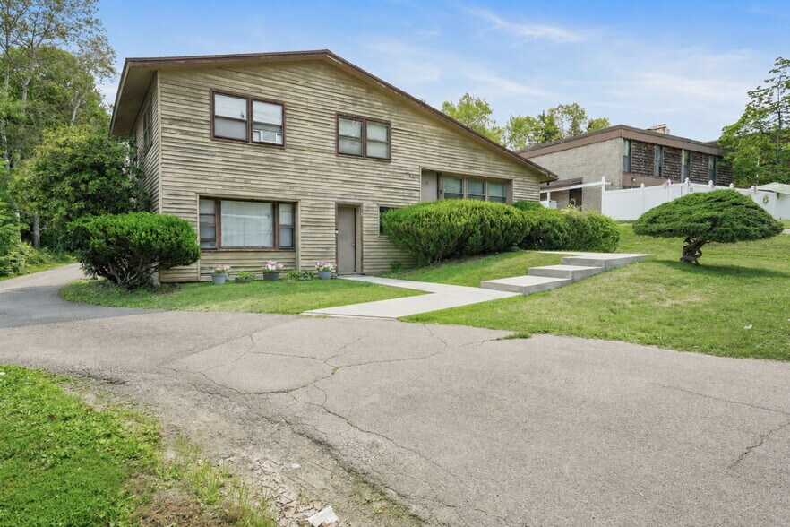 More Photos Of 205 Rano Blvd, Vestal Township Apartments For Sale