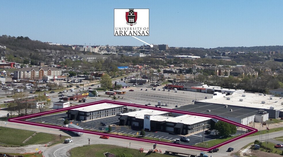 More Photos Of 1000 S Futrall Dr, Fayetteville Apartments For Sale