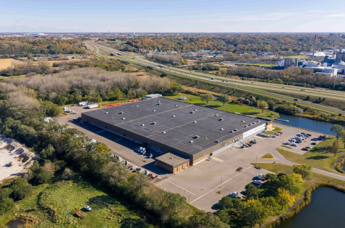 More Photos Of 2415 3rd Ave, Mankato Distribution For Lease