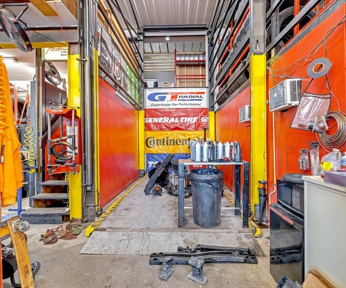 More Photos Of 110 N Courtland St, East Stroudsburg Auto Dealership For Sale