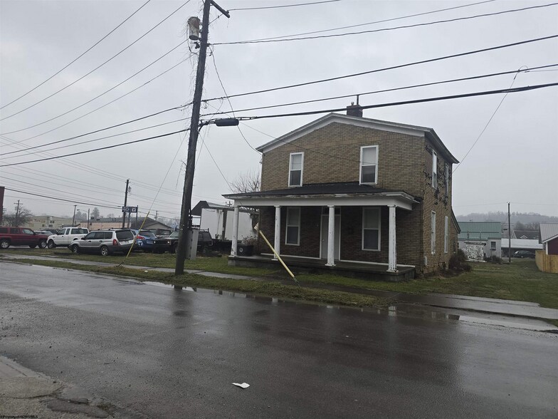 More Photos Of 21 S Locust St, Buckhannon Freestanding For Sale