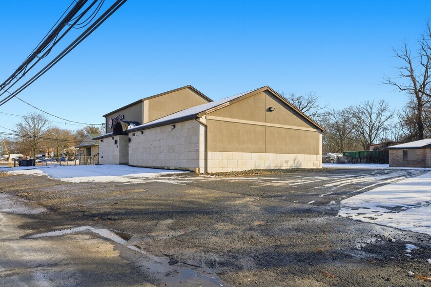 More Photos Of 238 Highway 34, Old Bridge Storefront Retail Residential For Sale