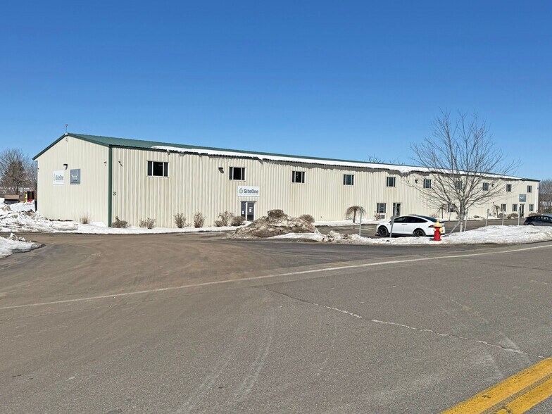 Primary Photo Of 3 Aviation Park Dr, Londonderry Service For Lease
