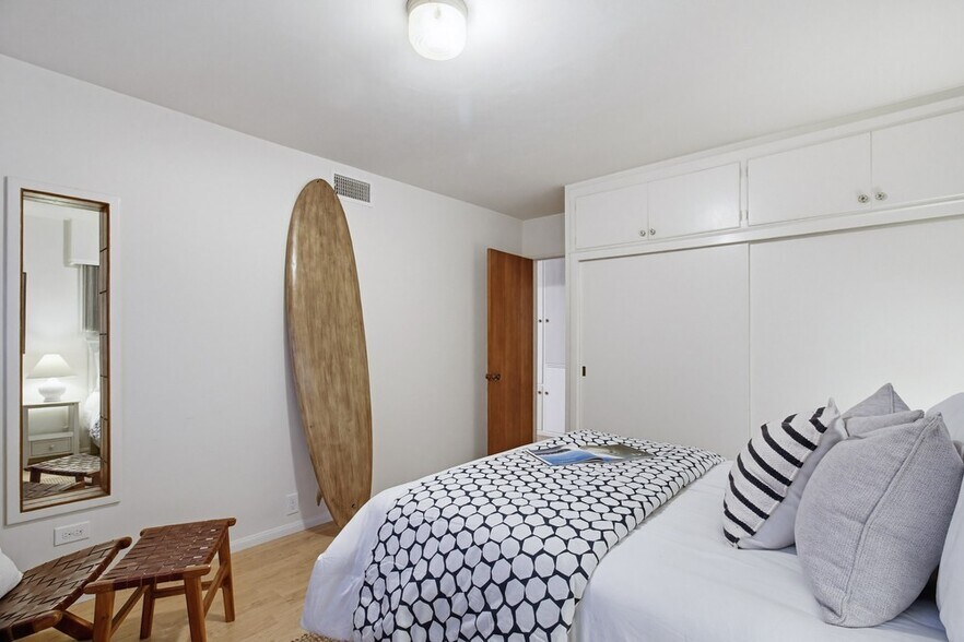 More Photos Of 829 Avalon Ct, San Diego Apartments For Sale