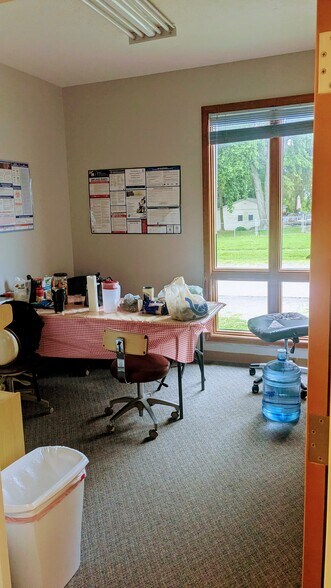 More Photos Of 101 Cross St, Waveland Office For Sale