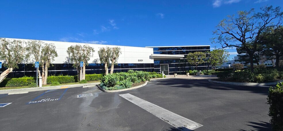 More Photos Of 5001 E La Palma Ave, Anaheim Manufacturing For Lease