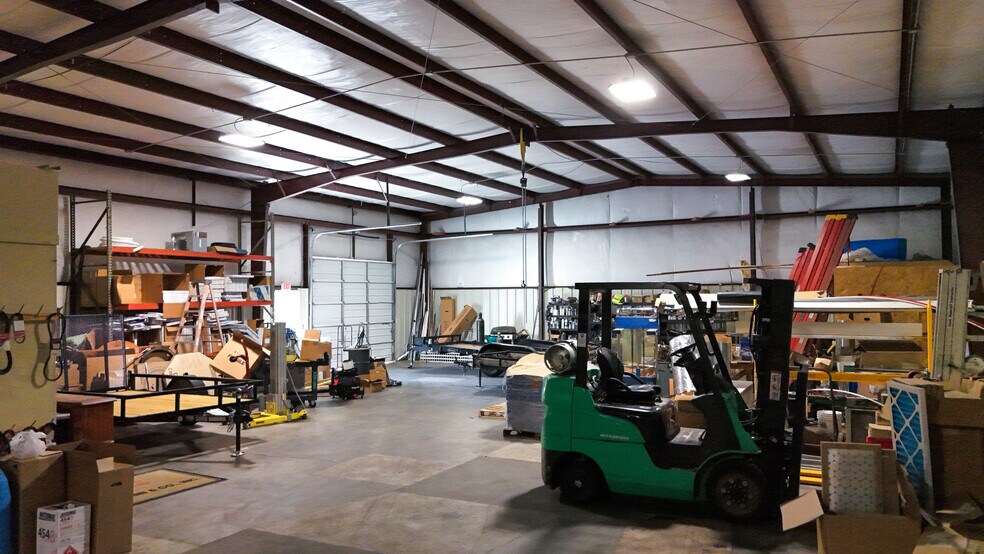 More Photos Of 269 Lakewood Dr, Greenville Warehouse For Lease