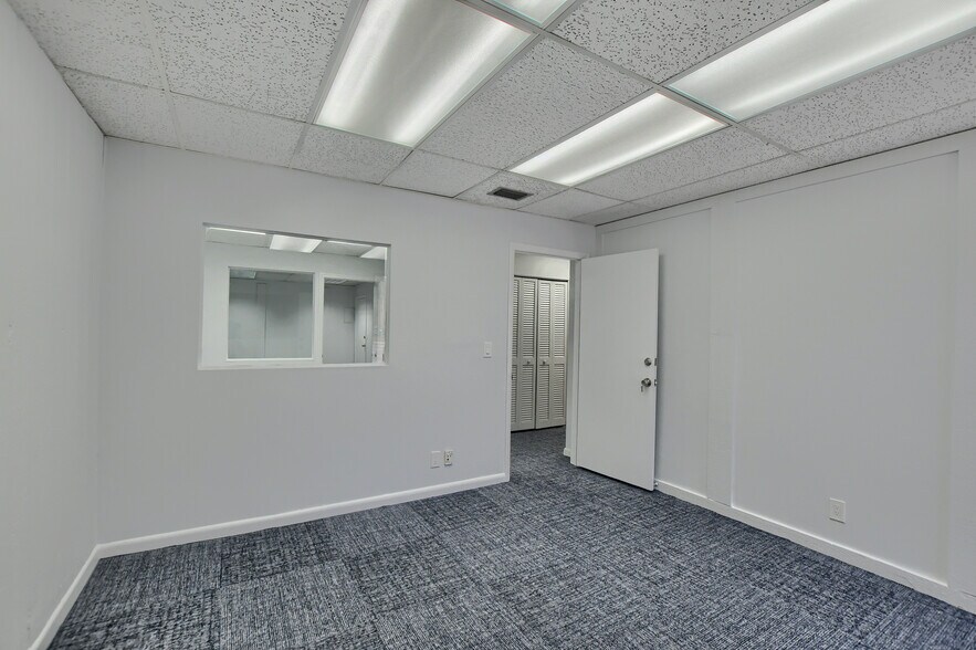 More Photos Of 1300 N Federal Hwy, Boca Raton Medical For Sale